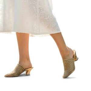 Vintage Lady Cameo Gold Mesh Beaded Mule Heels Y2K Kitten Heel Slides Size 7